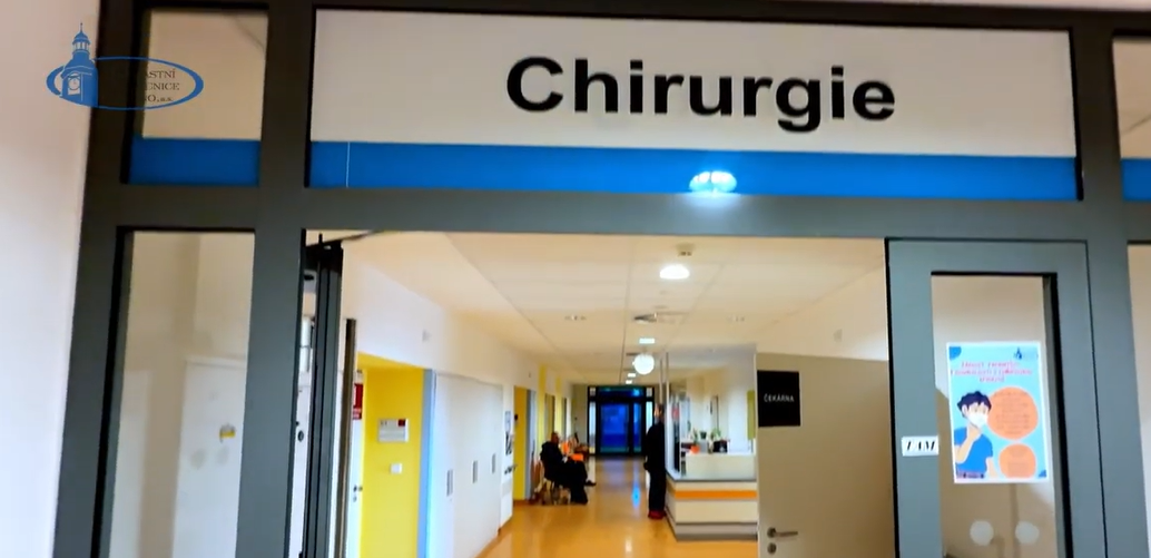 Chirurgické oddělení kladenské nemocnice představuje svou péči v novém videu